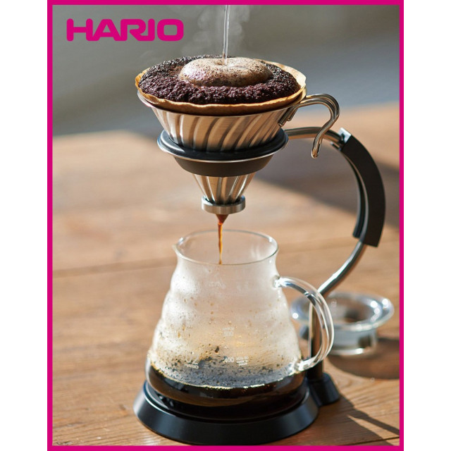 【HARIO】V60金屬濾杯支架咖啡壺組/VAS-8006-HSV / V60手沖/ V60濾杯/ 咖啡套組/ V60咖啡壺 (贈星戰馬克杯)